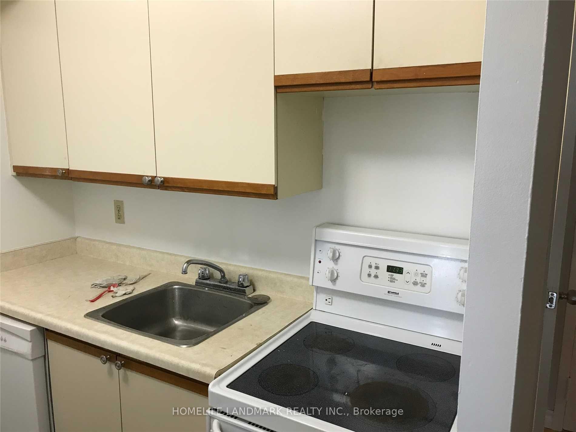 Photo 9 of Unit 1122, 633 Bay Street, Toronto, Bay Street Corridor — HOMEH