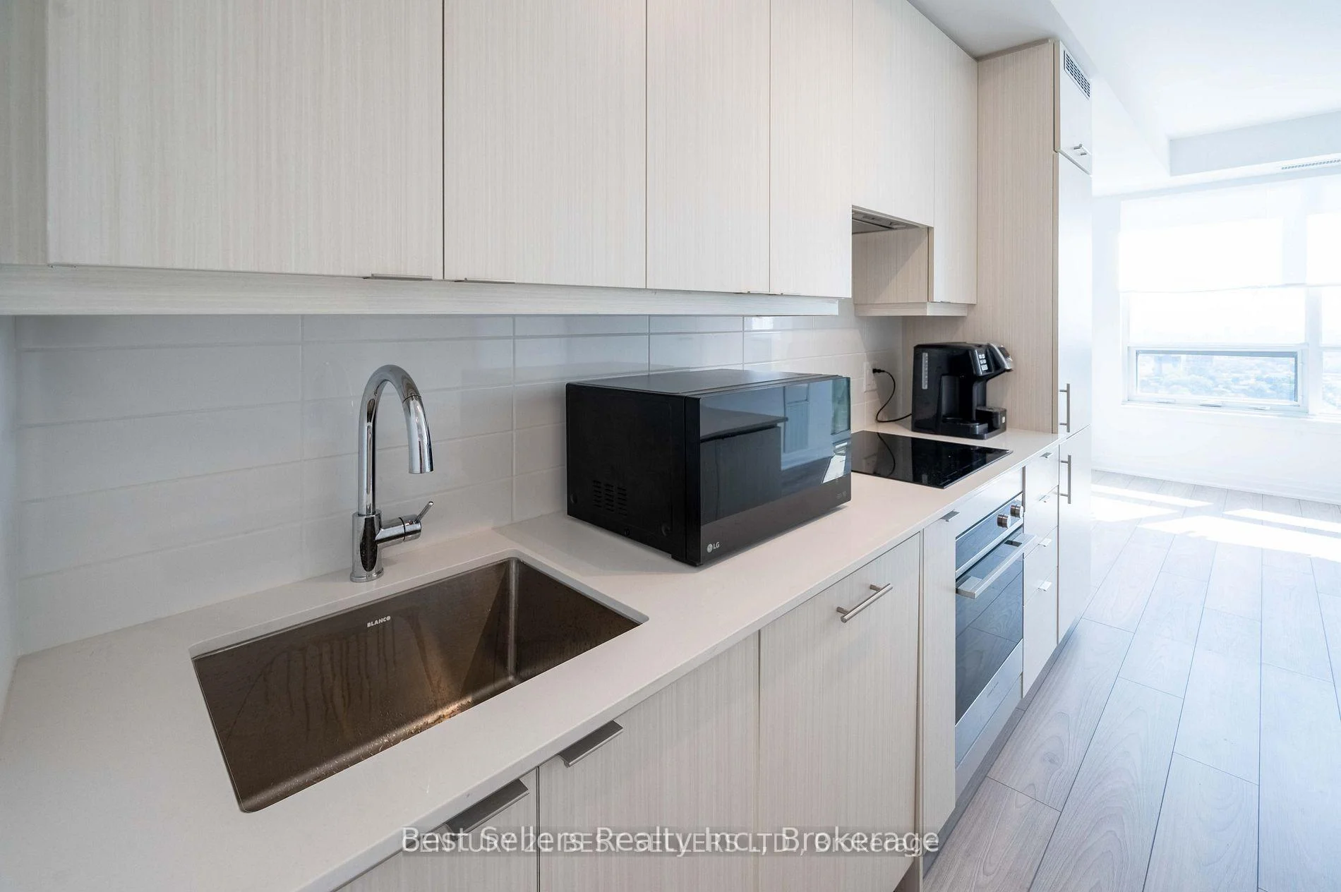 Photo 8 of Unit 2406, 36 Elm Drive, Mississauga, Fairview — HOMEH