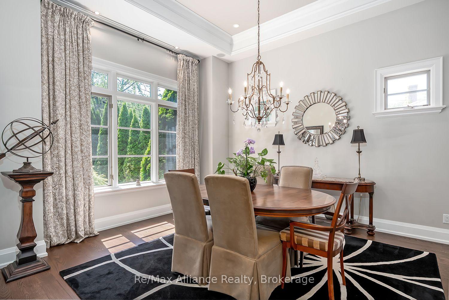 Photo 7 of 379 River Side Drive, Oakville, Central — HOMEH