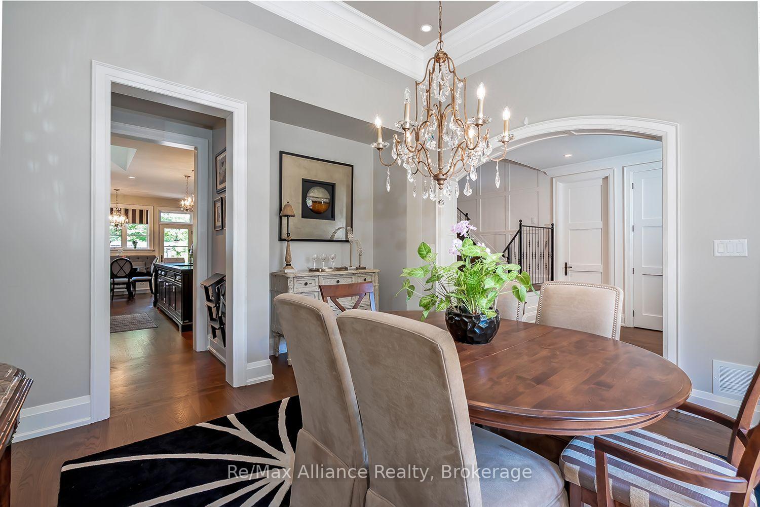 Photo 8 of 379 River Side Drive, Oakville, Central — HOMEH
