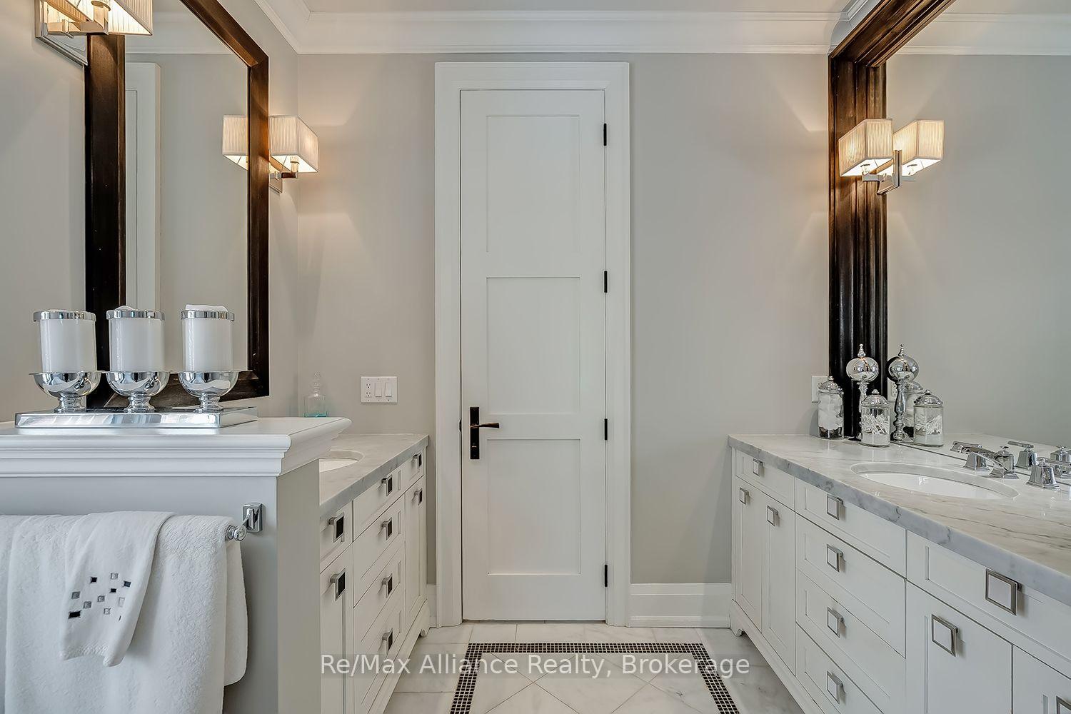 Photo 21 of 379 River Side Drive, Oakville, Central — HOMEH