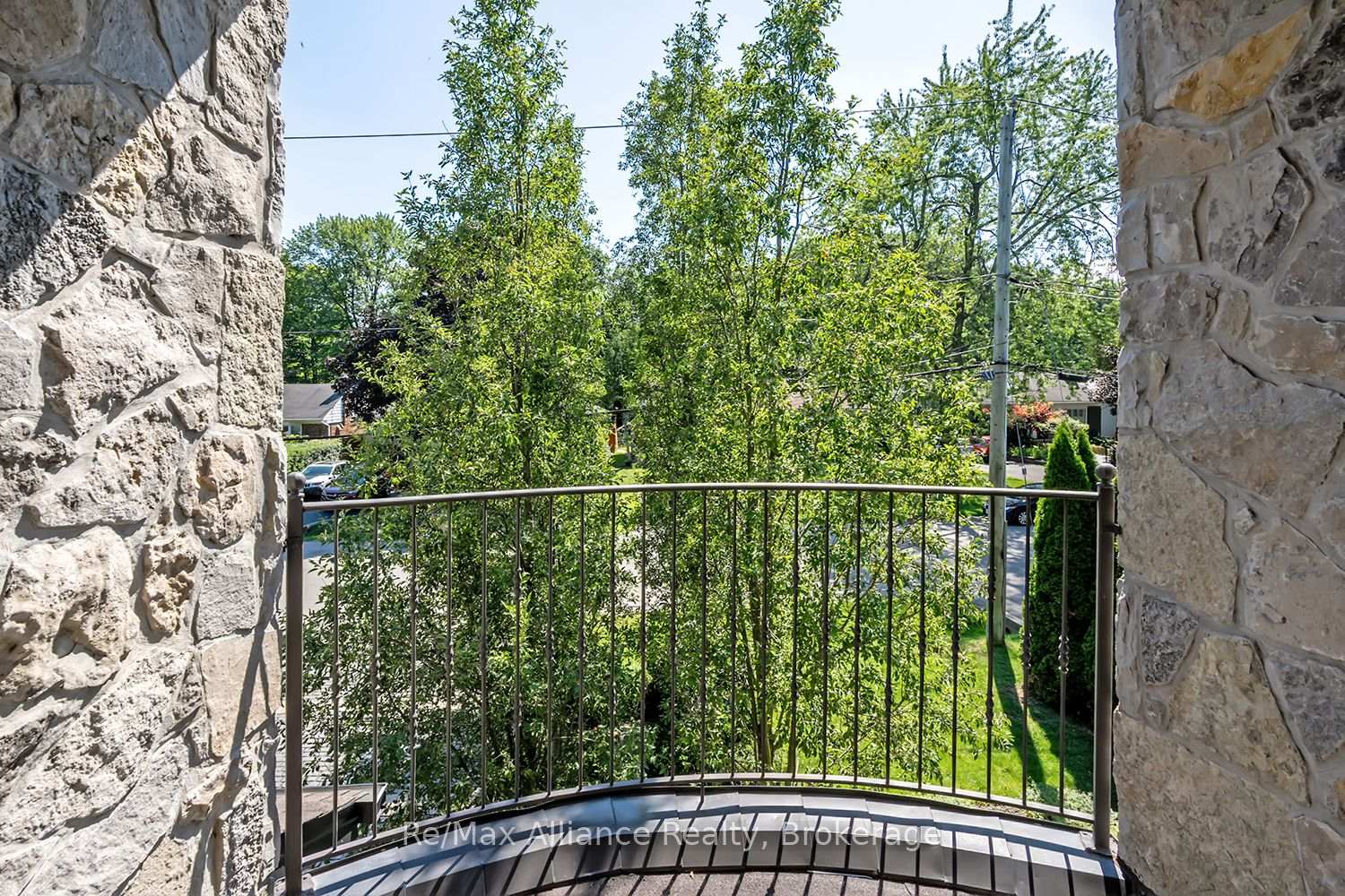 Photo 27 of 379 River Side Drive, Oakville, Central — HOMEH