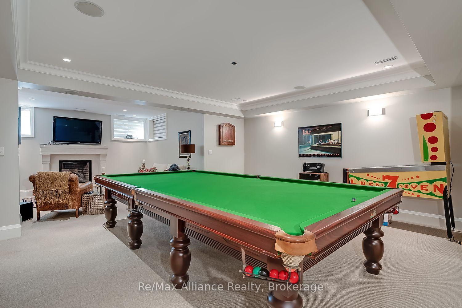 Photo 37 of 379 River Side Drive, Oakville, Central — HOMEH
