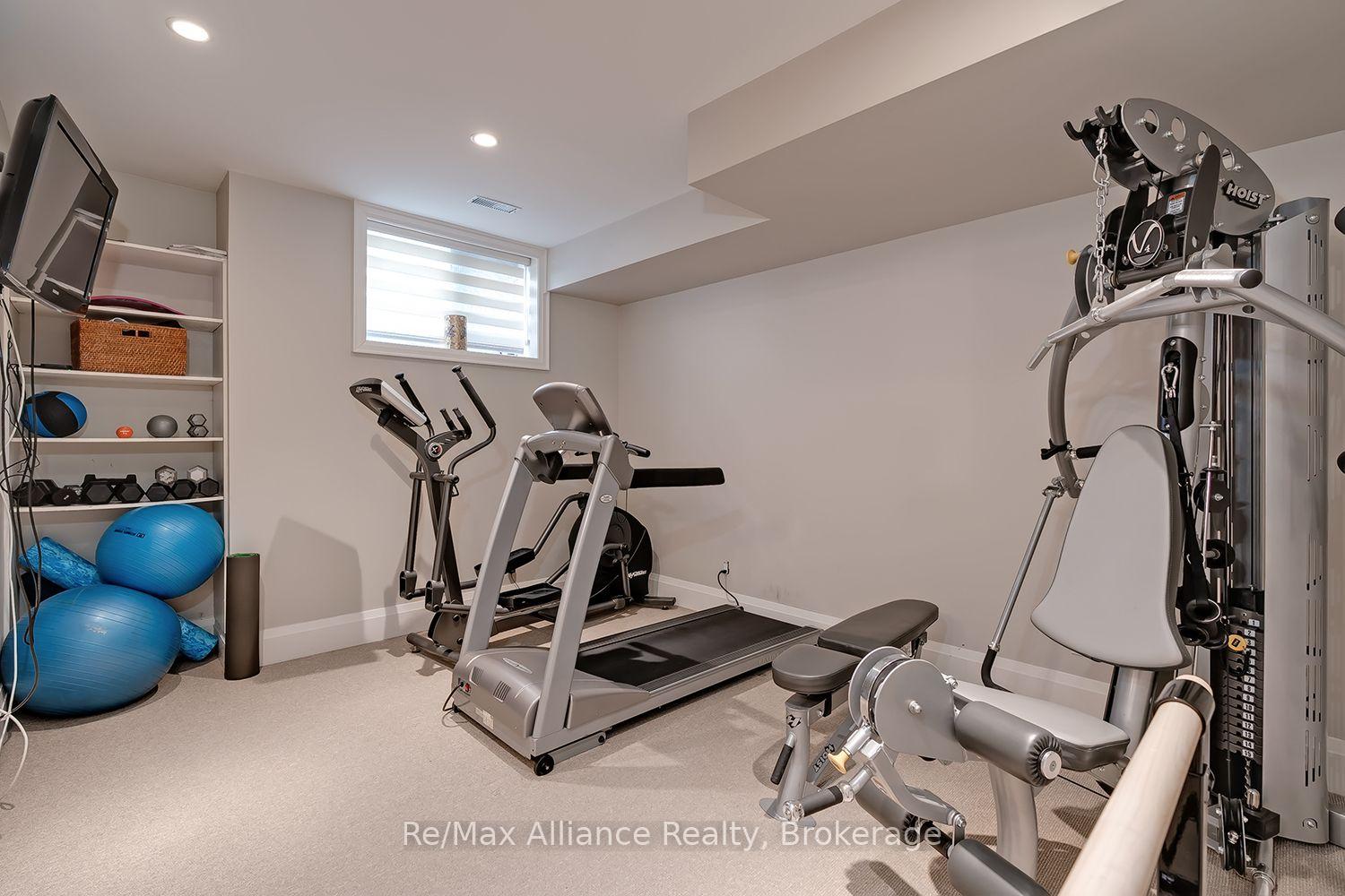 Photo 38 of 379 River Side Drive, Oakville, Central — HOMEH