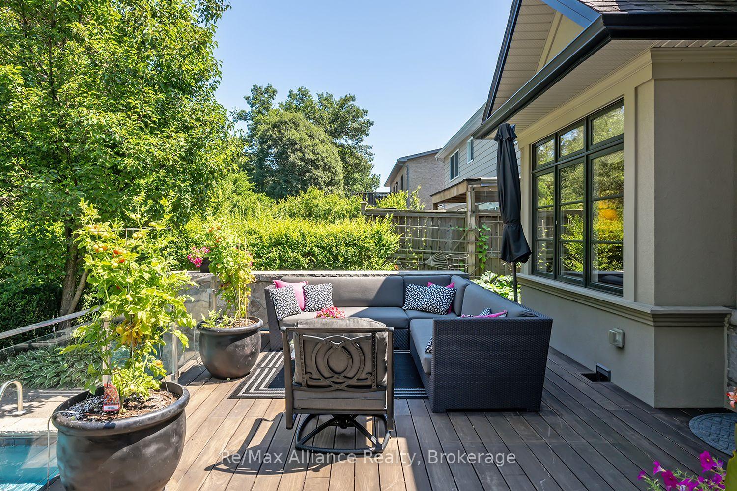 Photo 42 of 379 River Side Drive, Oakville, Central — HOMEH