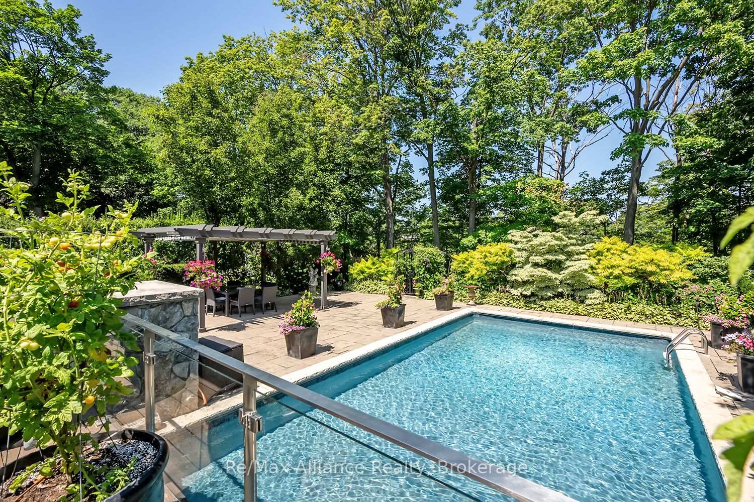 Photo 43 of 379 River Side Drive, Oakville, Central — HOMEH
