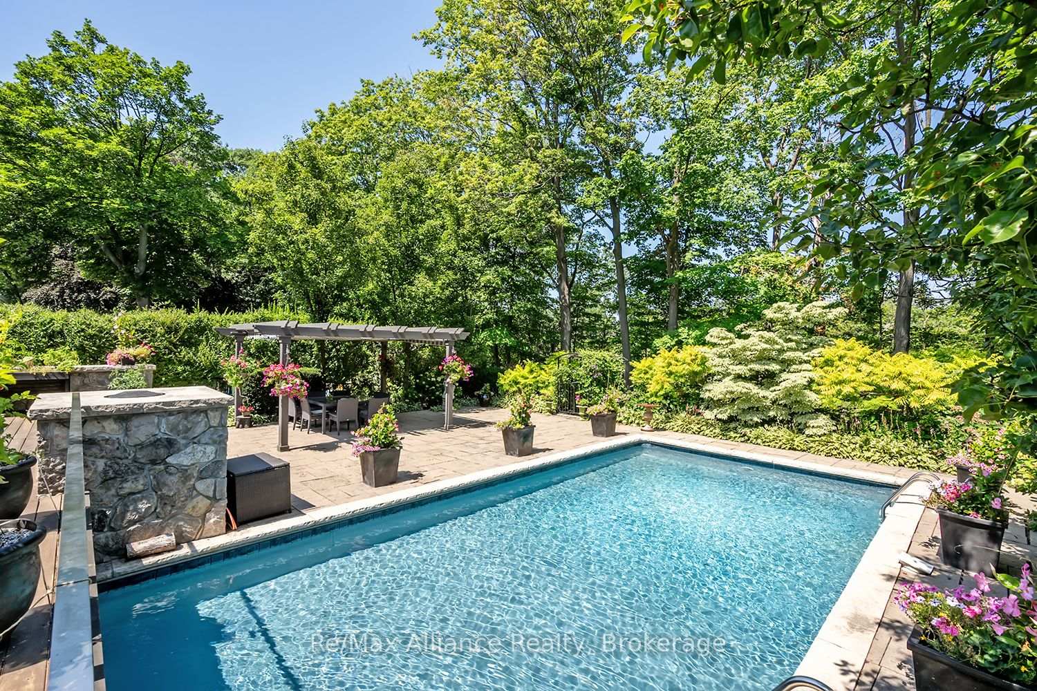 Photo 49 of 379 River Side Drive, Oakville, Central — HOMEH
