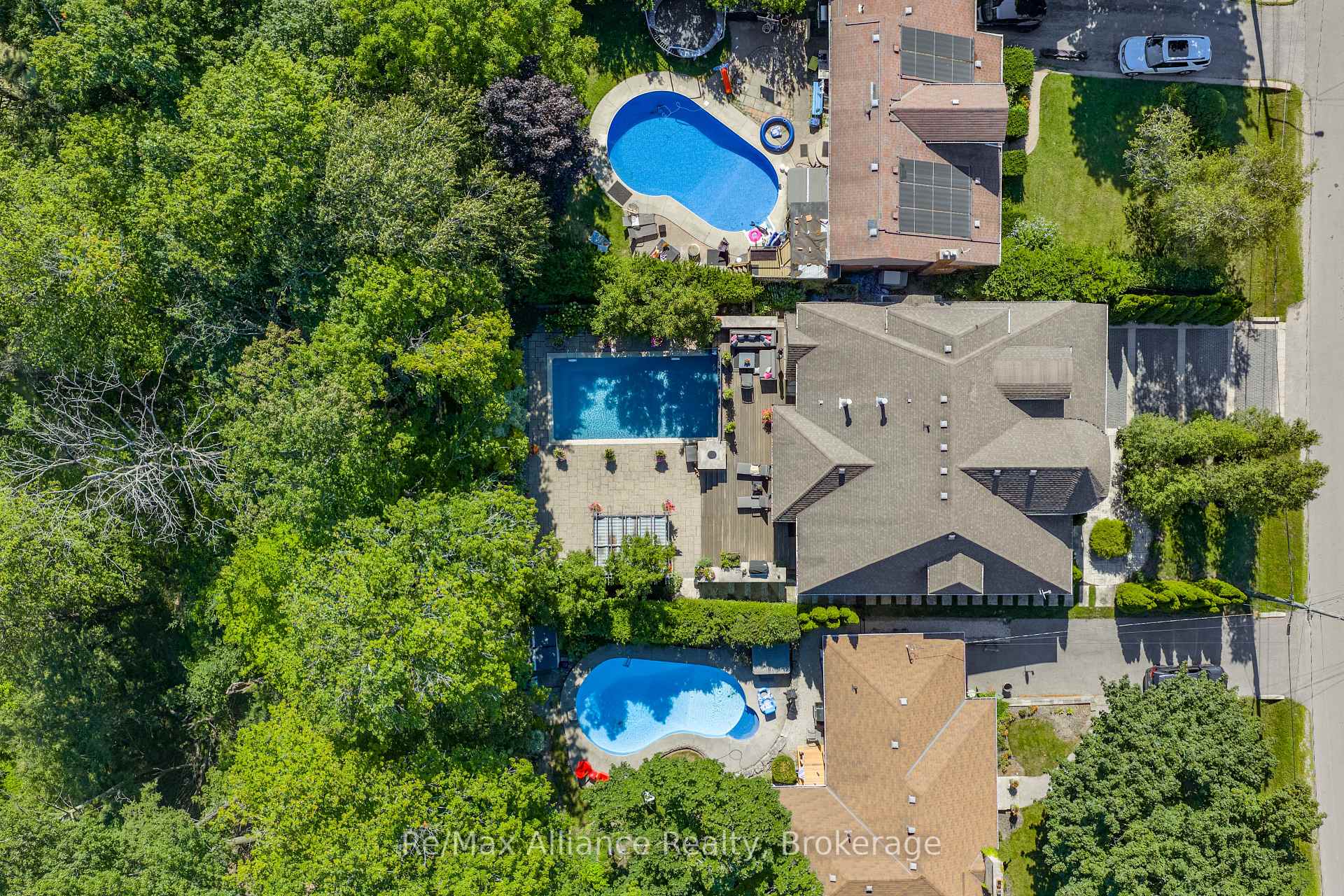 Photo 50 of 379 River Side Drive, Oakville, Central — HOMEH