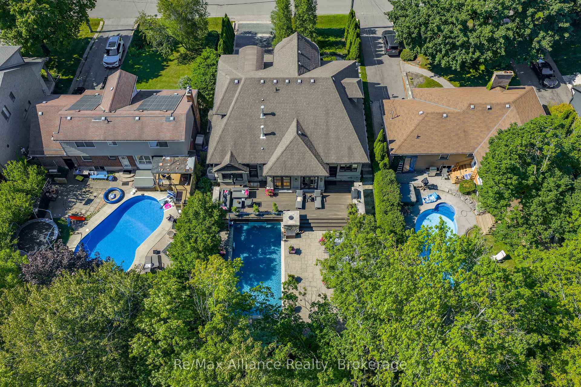 Photo 51 of 379 River Side Drive, Oakville, Central — HOMEH