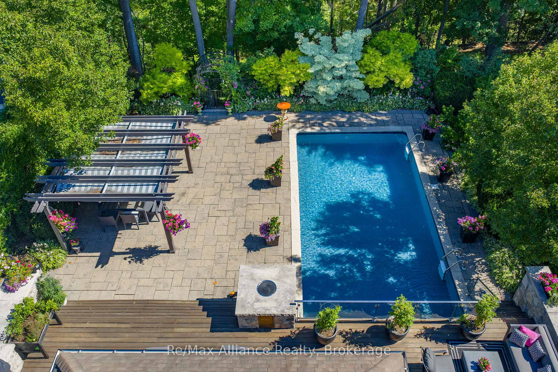 Photo 52 of 379 River Side Drive, Oakville, Central — HOMEH