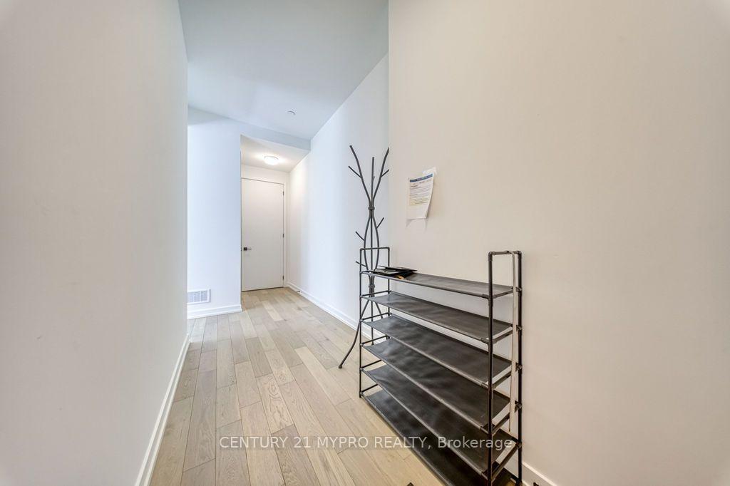 Photo 6 of Unit 107, 5 Red Squirrel Lane, Richmond Hill, Rural Richmond Hill — HOMEH