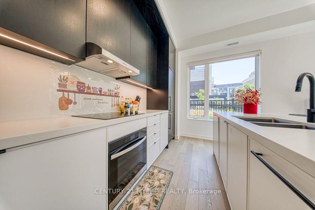 Photo 10 of Unit 107, 5 Red Squirrel Lane, Richmond Hill, Rural Richmond Hill — HOMEH