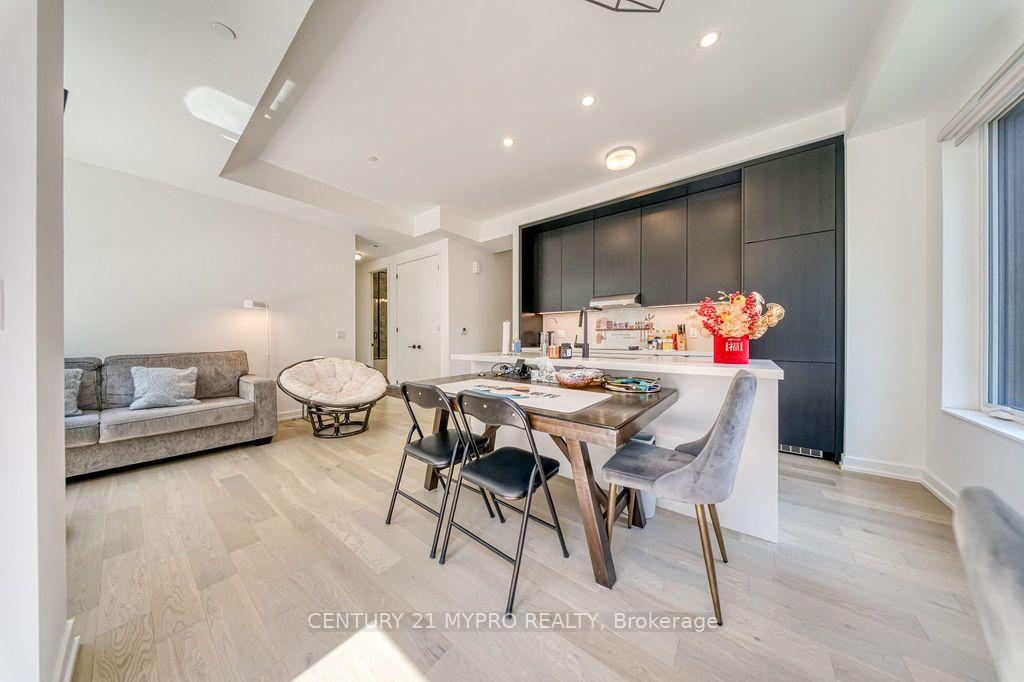 Photo 13 of Unit 107, 5 Red Squirrel Lane, Richmond Hill, Rural Richmond Hill — HOMEH