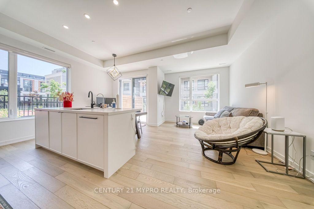 Photo 14 of Unit 107, 5 Red Squirrel Lane, Richmond Hill, Rural Richmond Hill — HOMEH