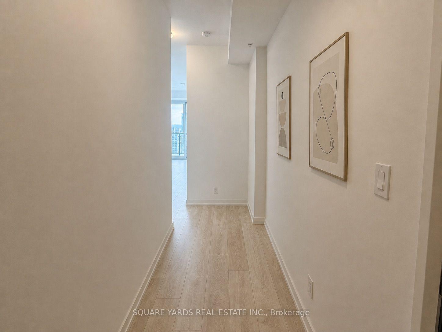 Photo 3 of Unit 2201, 75 James Street S, Hamilton, Corktown — HOMEH