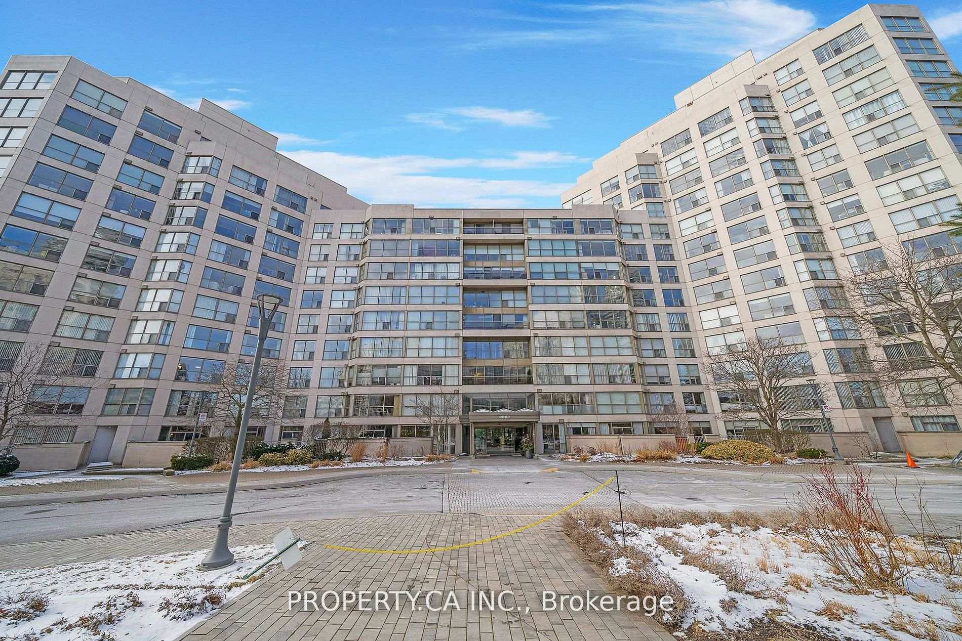 Photo of Unit 526, 2267 Lake Shore Boulevard W