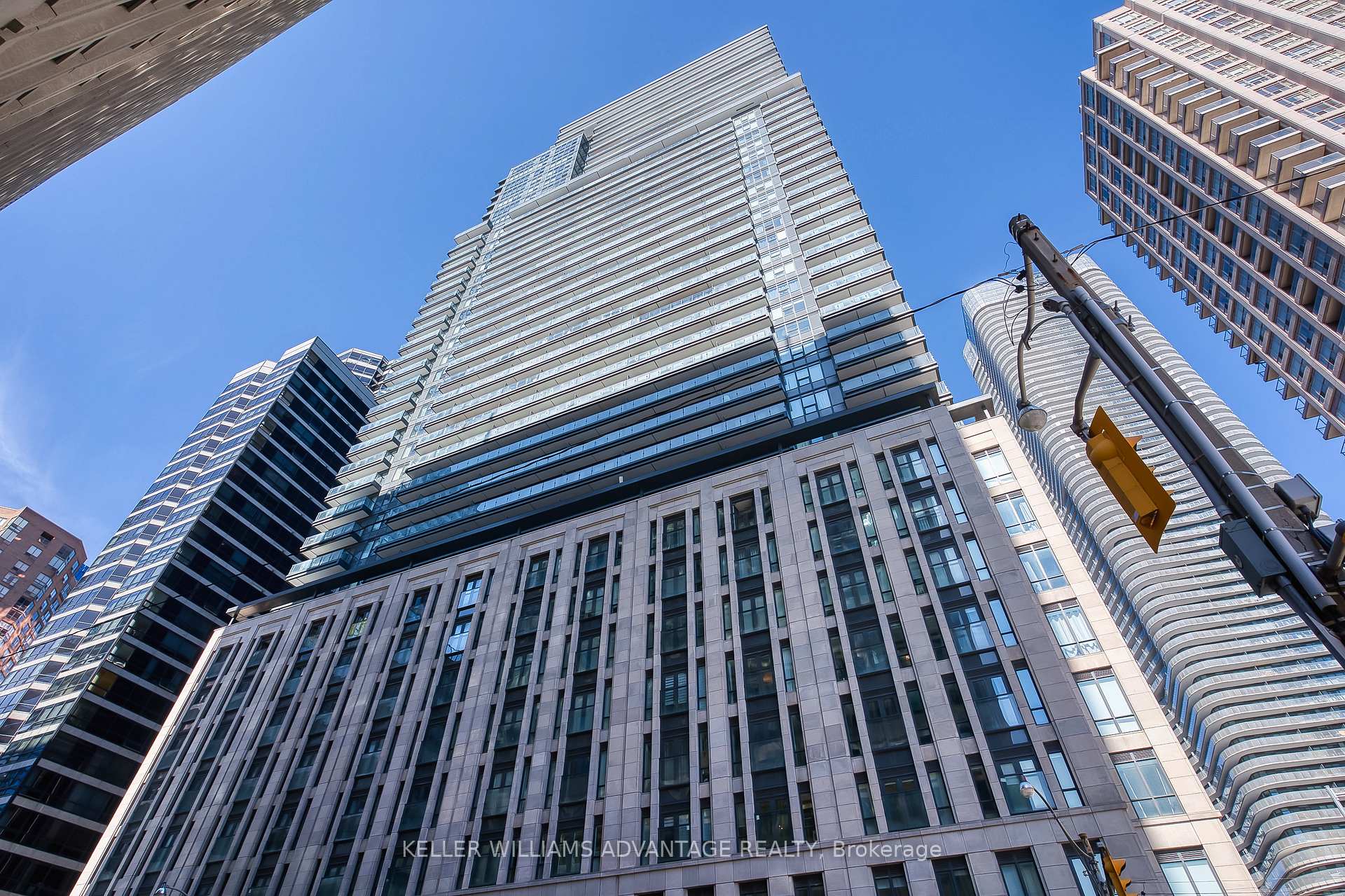 Photo 1 of Unit 1012, 955 Bay Street, Toronto, Bay Street Corridor — HOMEH