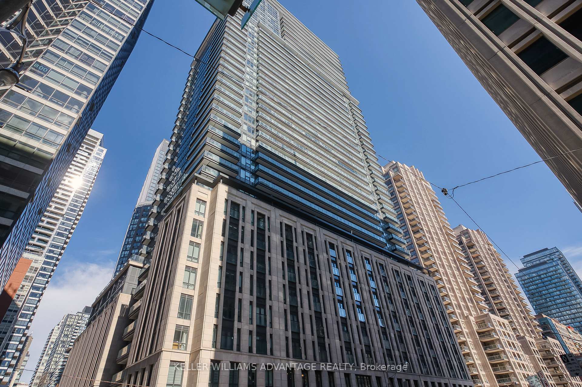 Photo 2 of Unit 1012, 955 Bay Street, Toronto, Bay Street Corridor — HOMEH