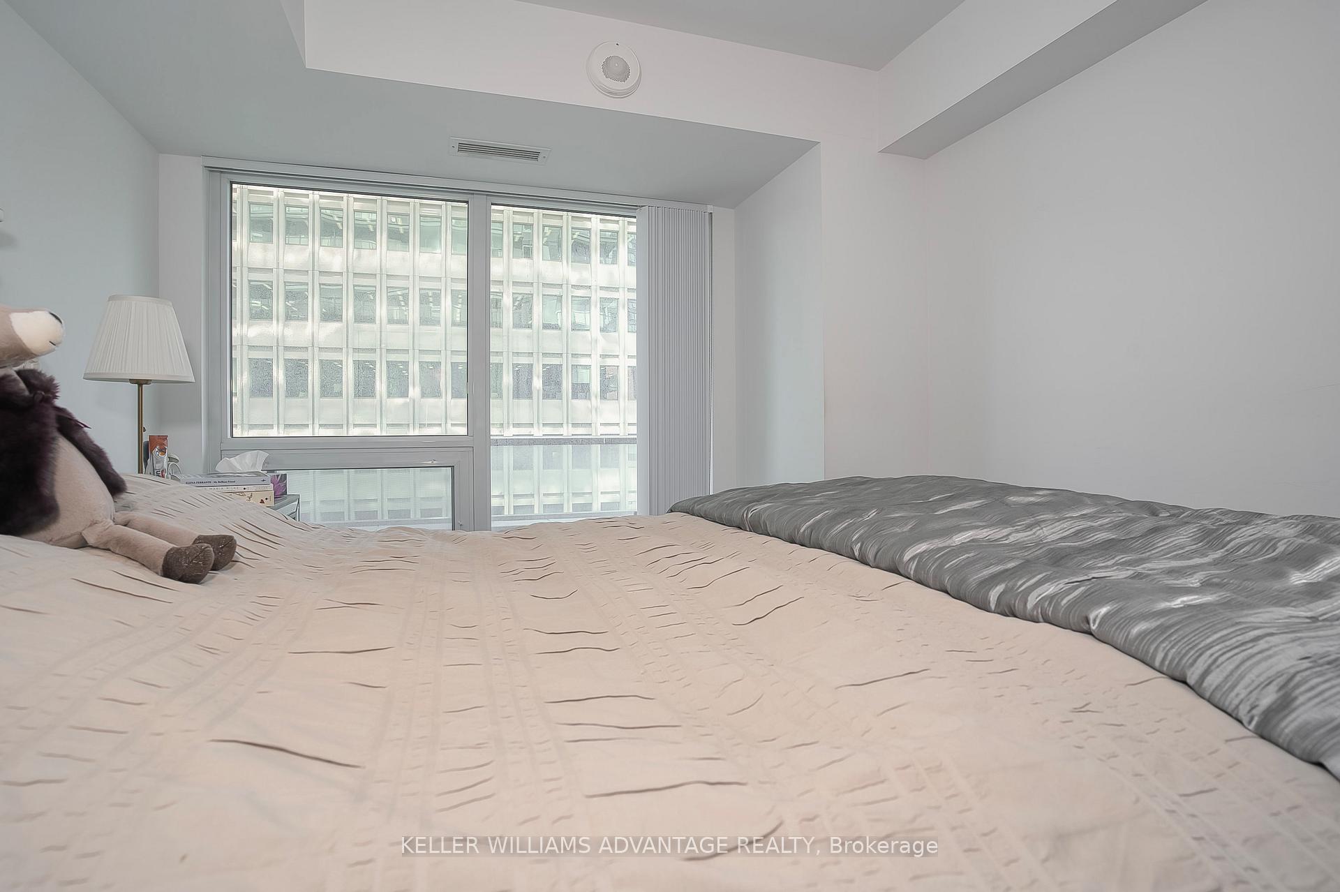 Photo 18 of Unit 1012, 955 Bay Street, Toronto, Bay Street Corridor — HOMEH