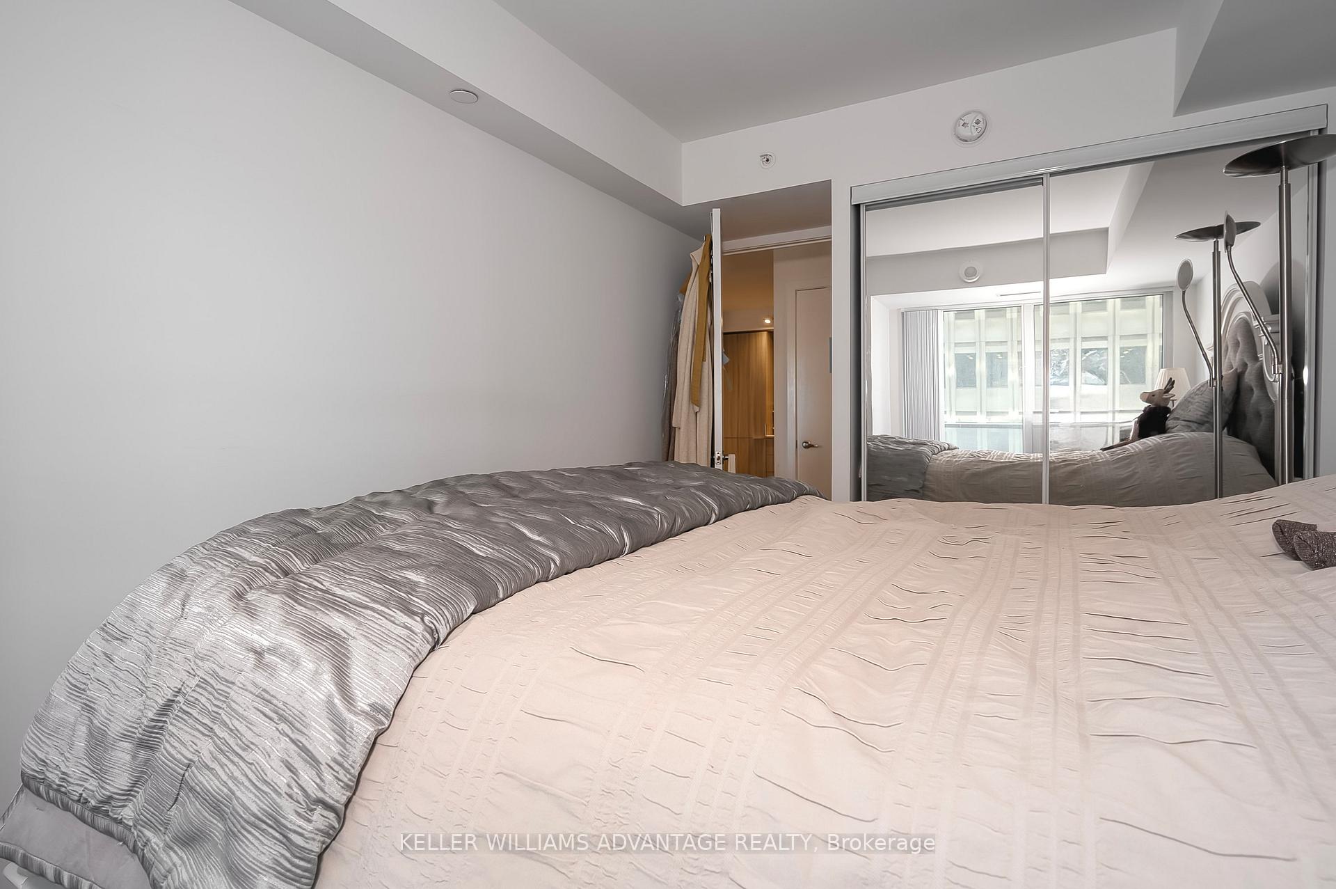 Photo 19 of Unit 1012, 955 Bay Street, Toronto, Bay Street Corridor — HOMEH