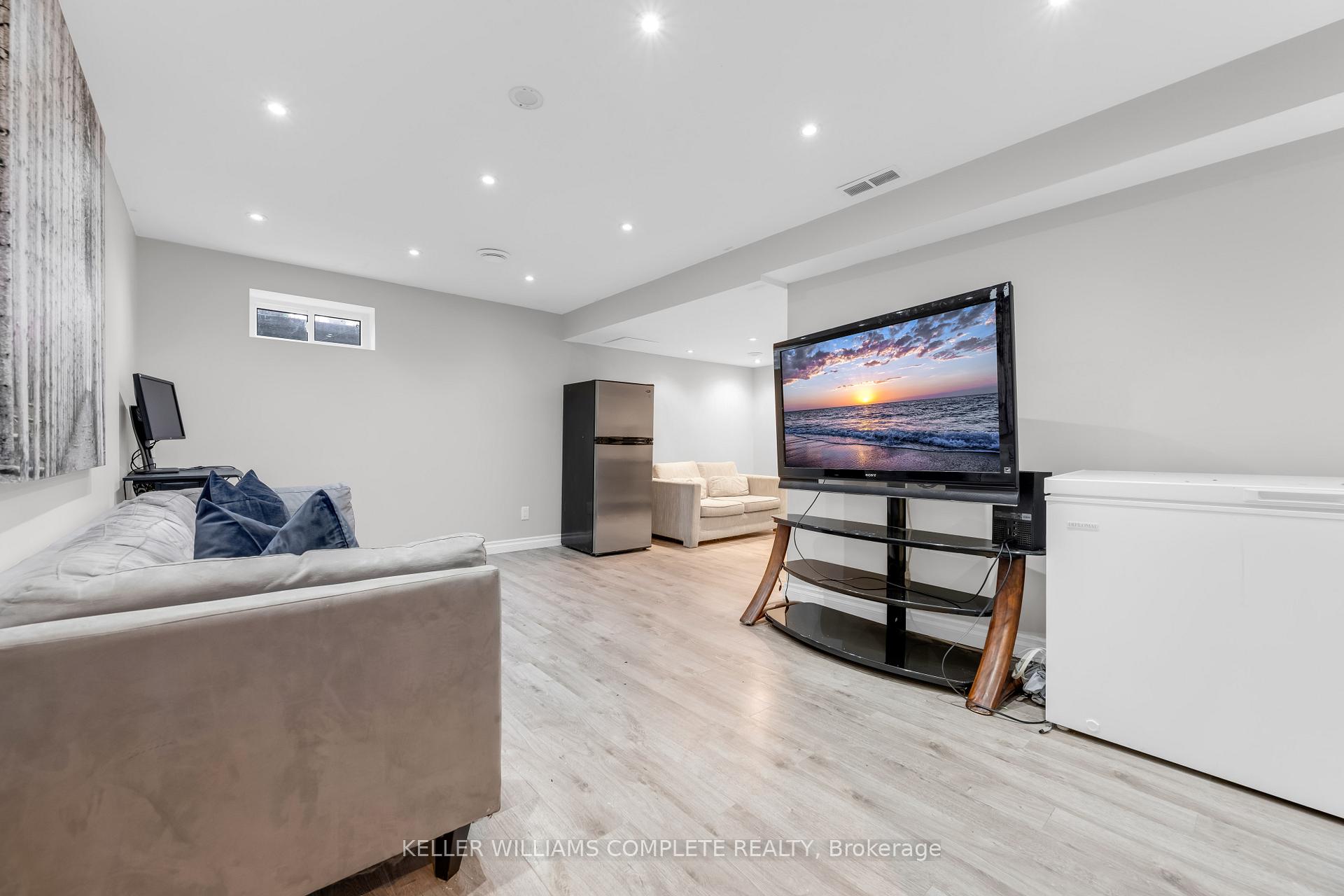 Photo 21 of Unit 2, 3008 Palmer Drive, Burlington, Palmer — HOMEH