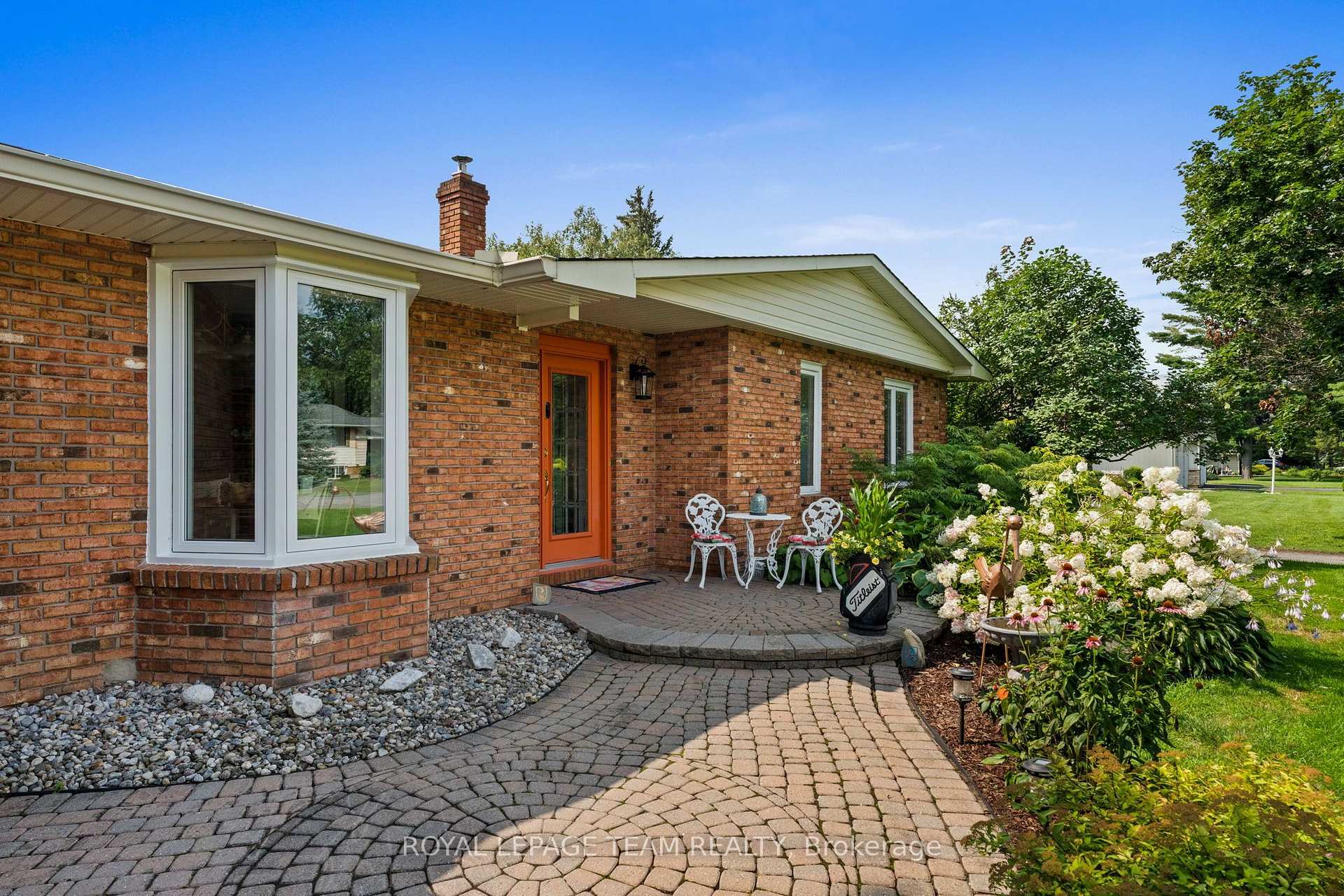Photo 5 of 1282 Fairway Drive, Ottawa, Manotick South to Roger Stevens — HOMEH
