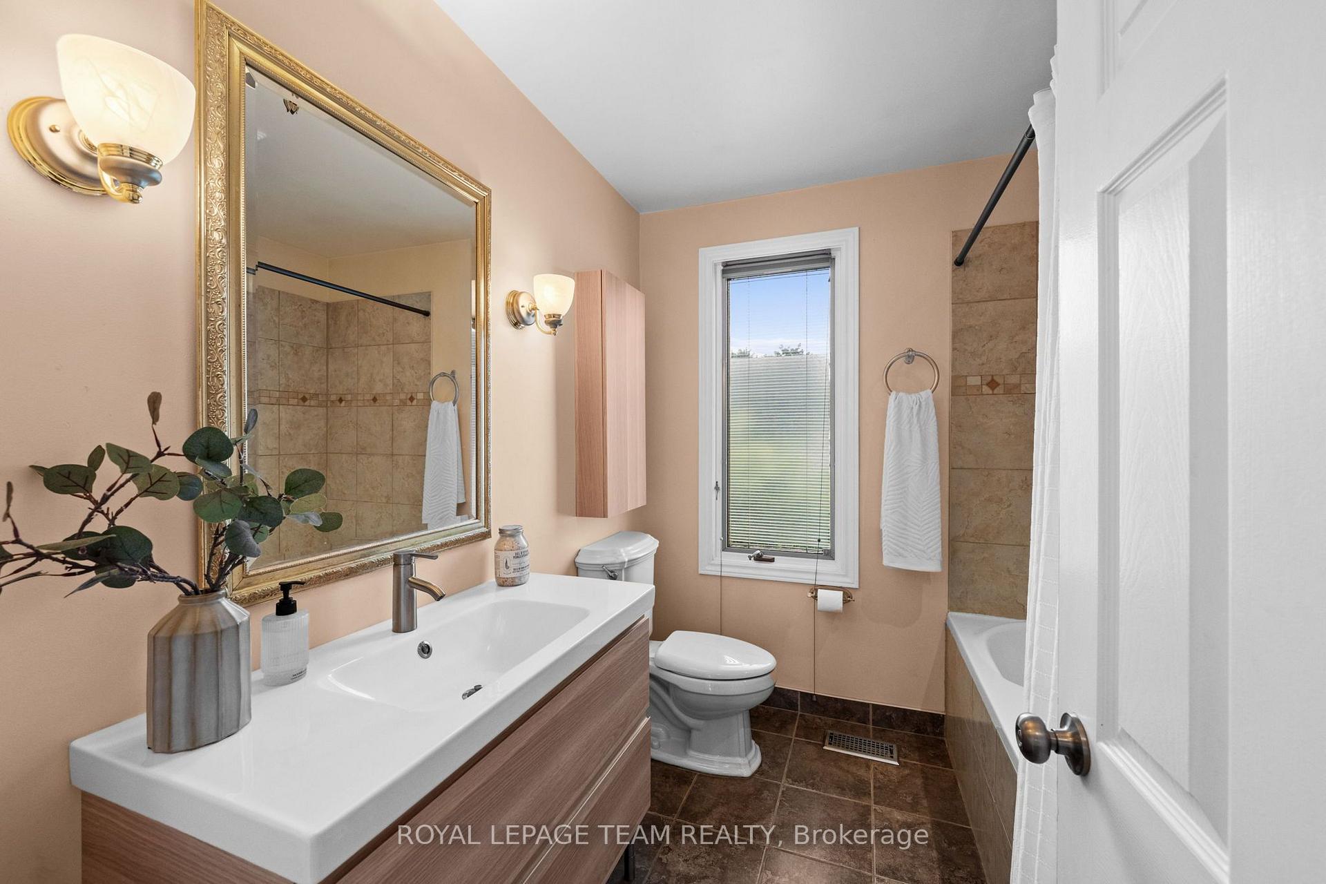 Photo 29 of 1282 Fairway Drive, Ottawa, Manotick South to Roger Stevens — HOMEH