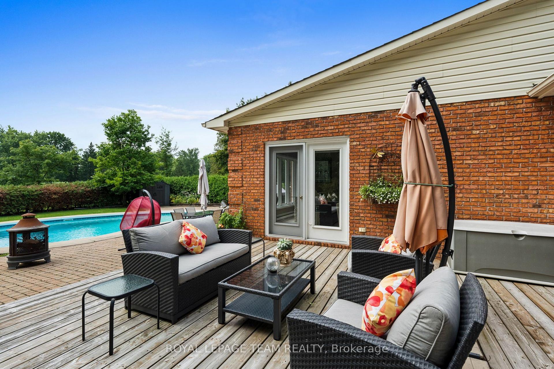 Photo 40 of 1282 Fairway Drive, Ottawa, Manotick South to Roger Stevens — HOMEH