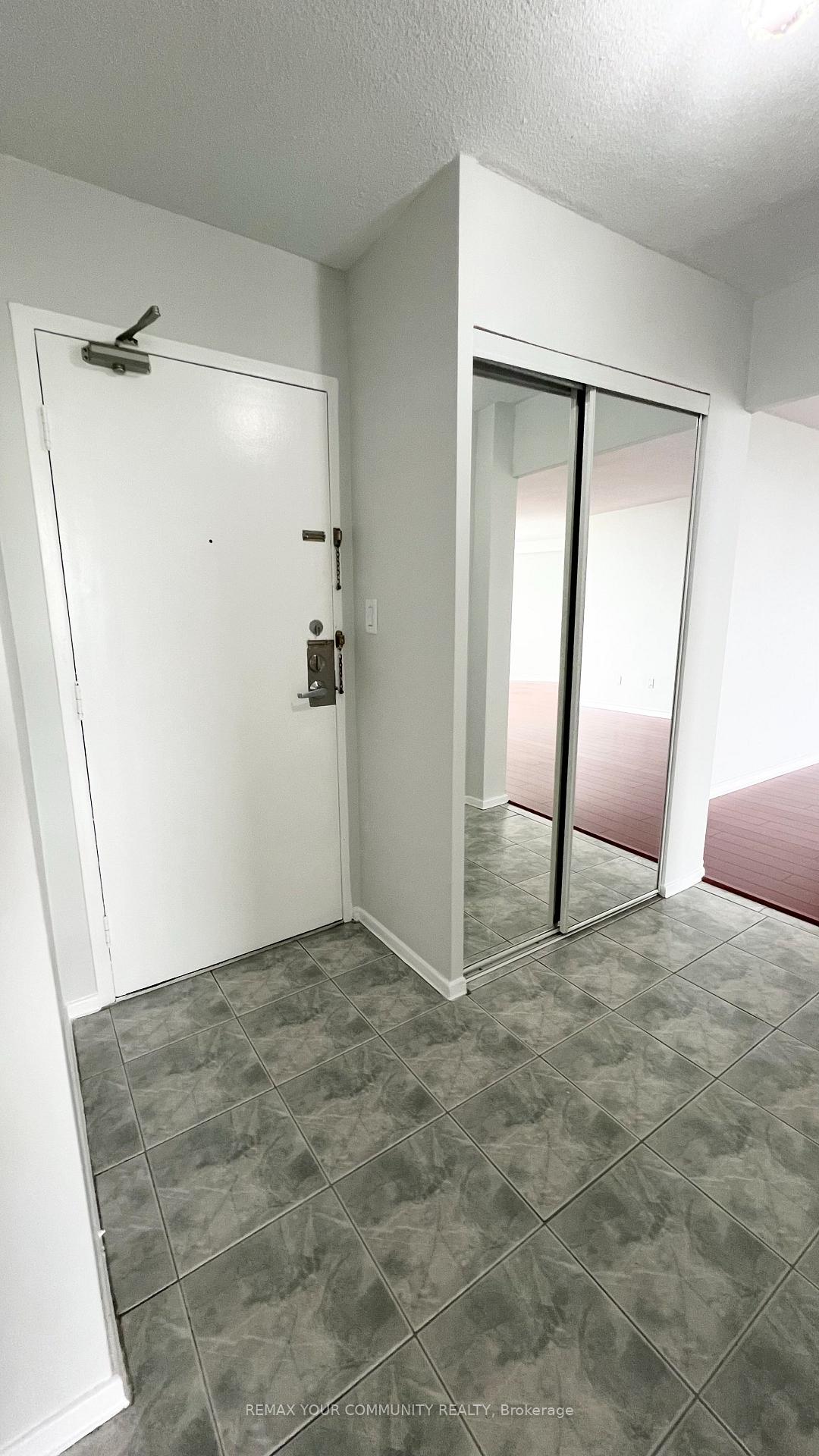 Photo 2 of Unit 1606, 5 Shady Golfway, Toronto, Flemingdon Park — HOMEH