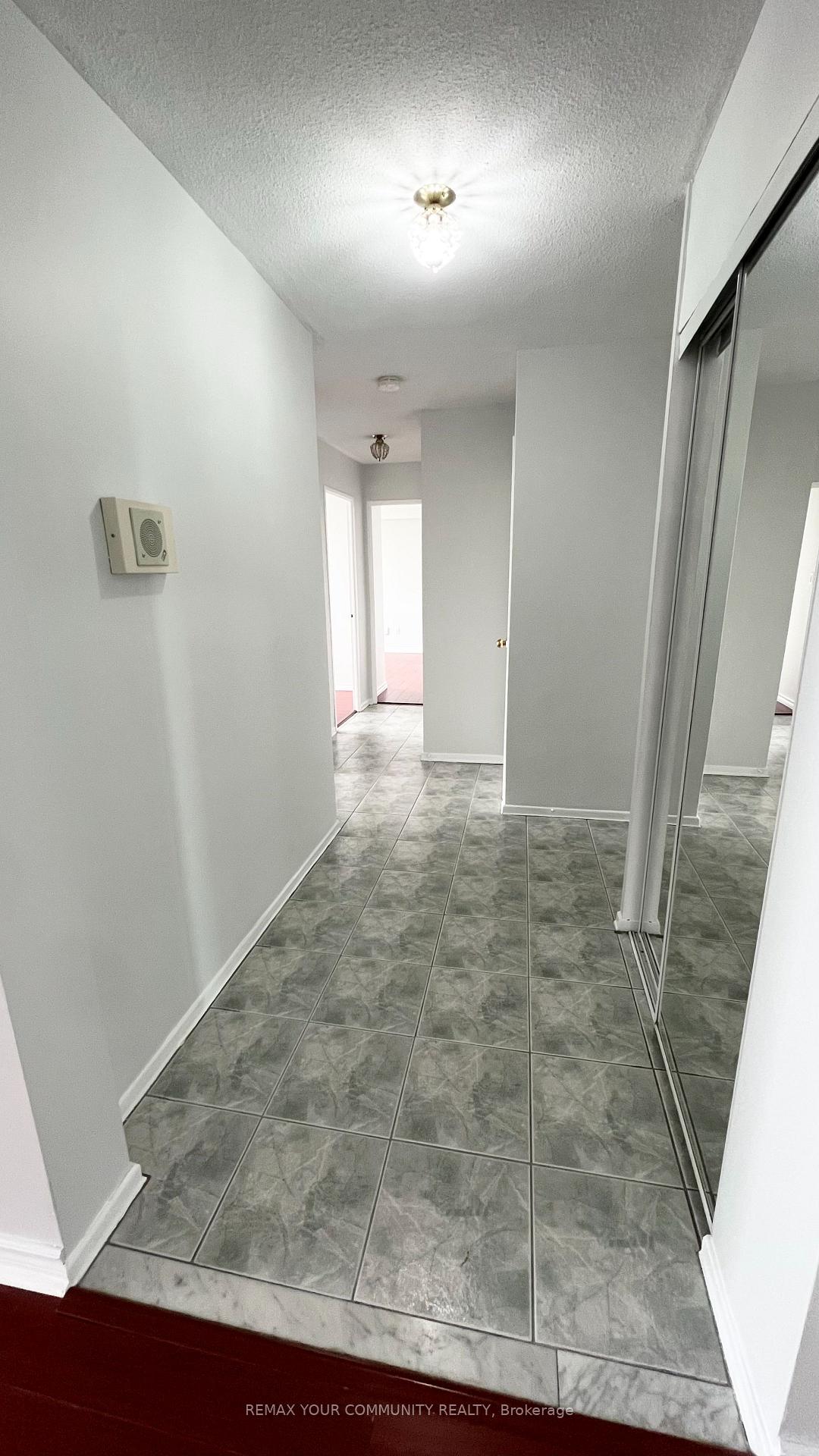 Photo 3 of Unit 1606, 5 Shady Golfway, Toronto, Flemingdon Park — HOMEH