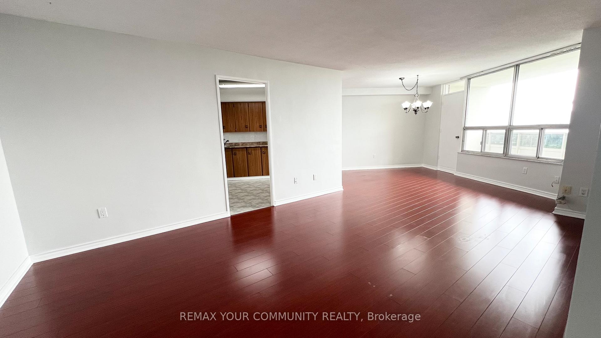 Photo 5 of Unit 1606, 5 Shady Golfway, Toronto, Flemingdon Park — HOMEH