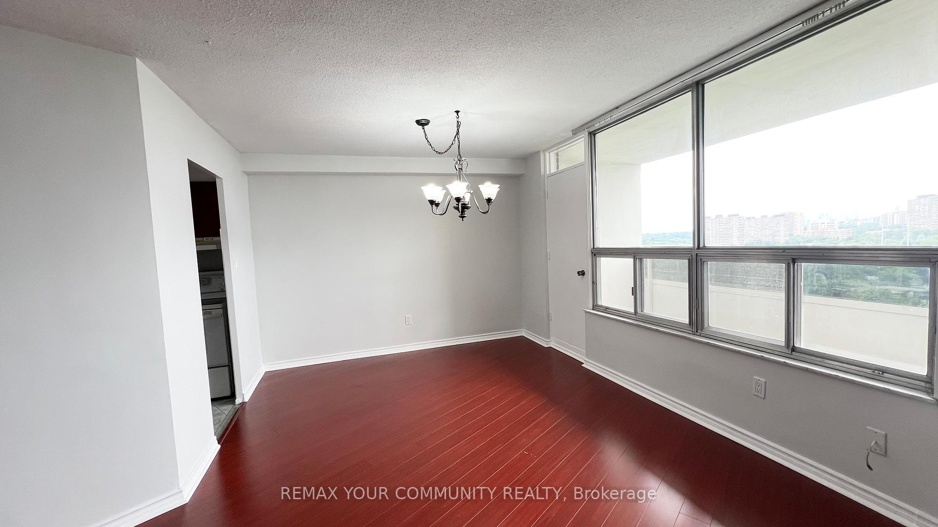 Photo 8 of Unit 1606, 5 Shady Golfway, Toronto, Flemingdon Park — HOMEH