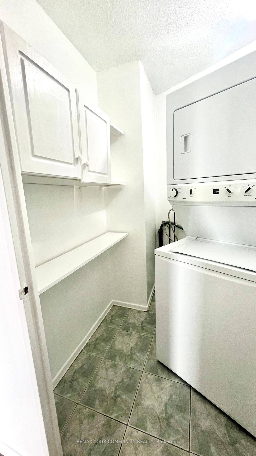 Photo 13 of Unit 1606, 5 Shady Golfway, Toronto, Flemingdon Park — HOMEH