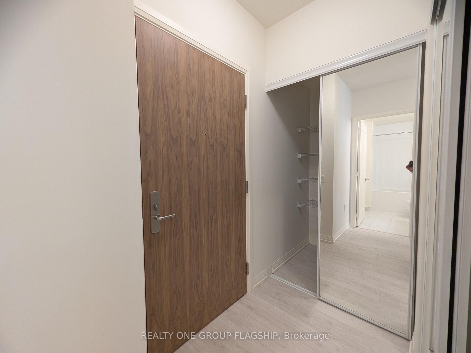 Photo 2 of Unit 603, 27 Korda Gate, Vaughan, Vellore Village — HOMEH