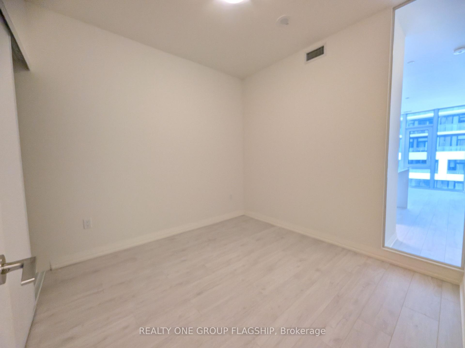 Photo 4 of Unit 603, 27 Korda Gate, Vaughan, Vellore Village — HOMEH