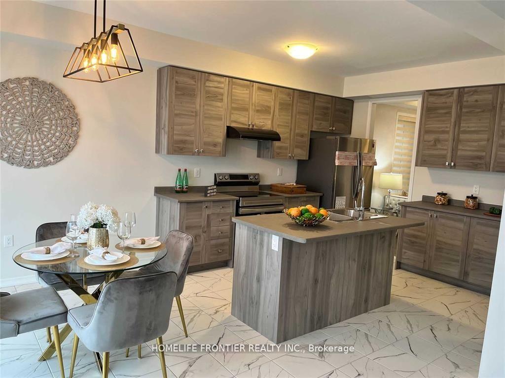 Photo 3 of 127 Munro Circle, Brantford, Empire South — HOMEH