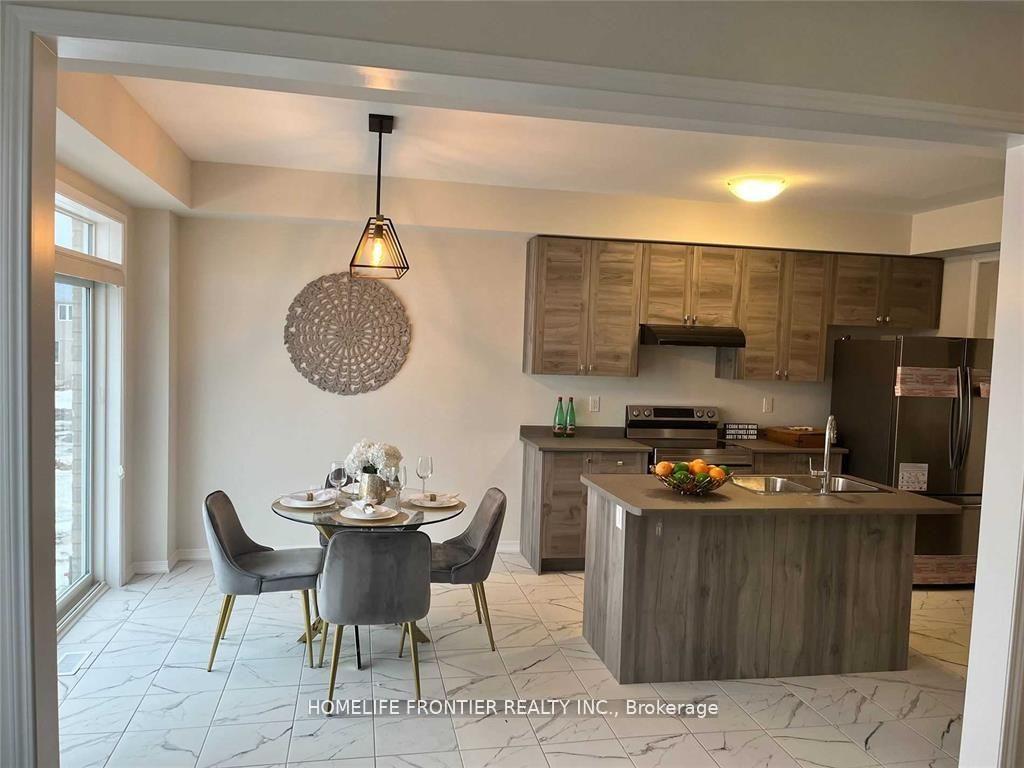 Photo 2 of 127 Munro Circle, Brantford, Empire South — HOMEH