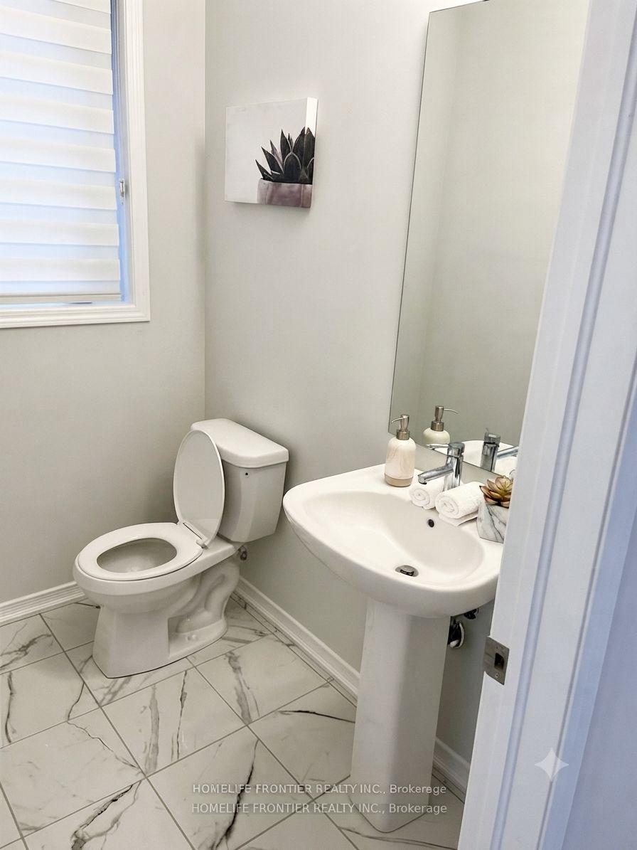 Photo 7 of 127 Munro Circle, Brantford, Empire South — HOMEH