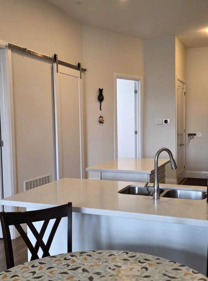 Photo 4 of Unit 222, 85 Morrell Street, Brantford, Holmedale — HOMEH