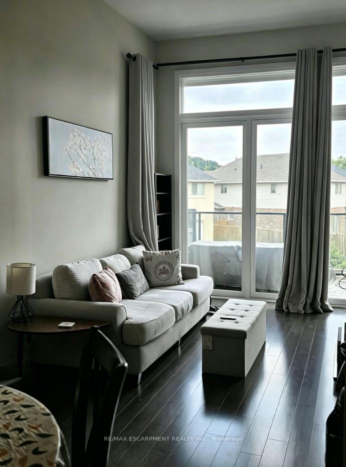 Photo 5 of Unit 222, 85 Morrell Street, Brantford, Holmedale — HOMEH