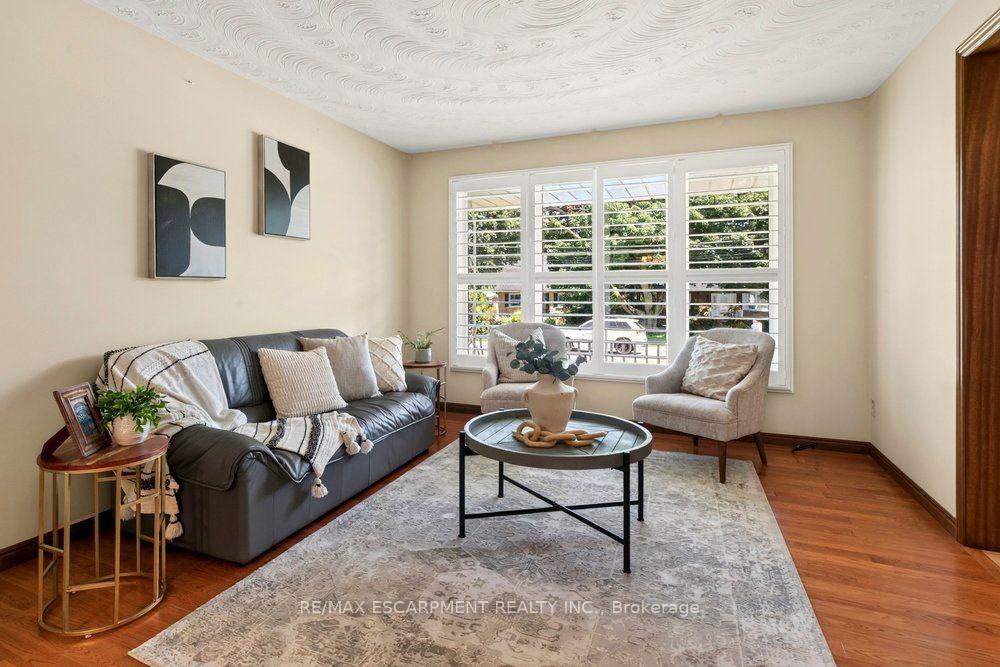 Photo 9 of 118 Pottruff Road S, Hamilton, Kentley — HOMEH