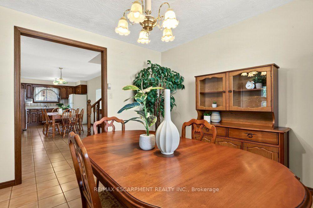 Photo 11 of 118 Pottruff Road S, Hamilton, Kentley — HOMEH