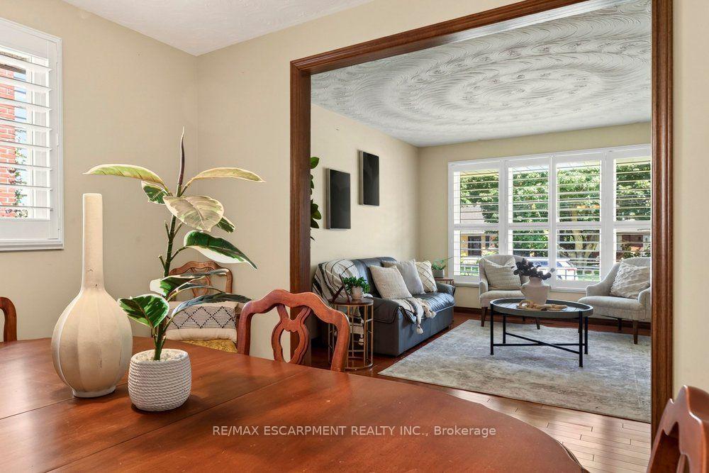 Photo 13 of 118 Pottruff Road S, Hamilton, Kentley — HOMEH