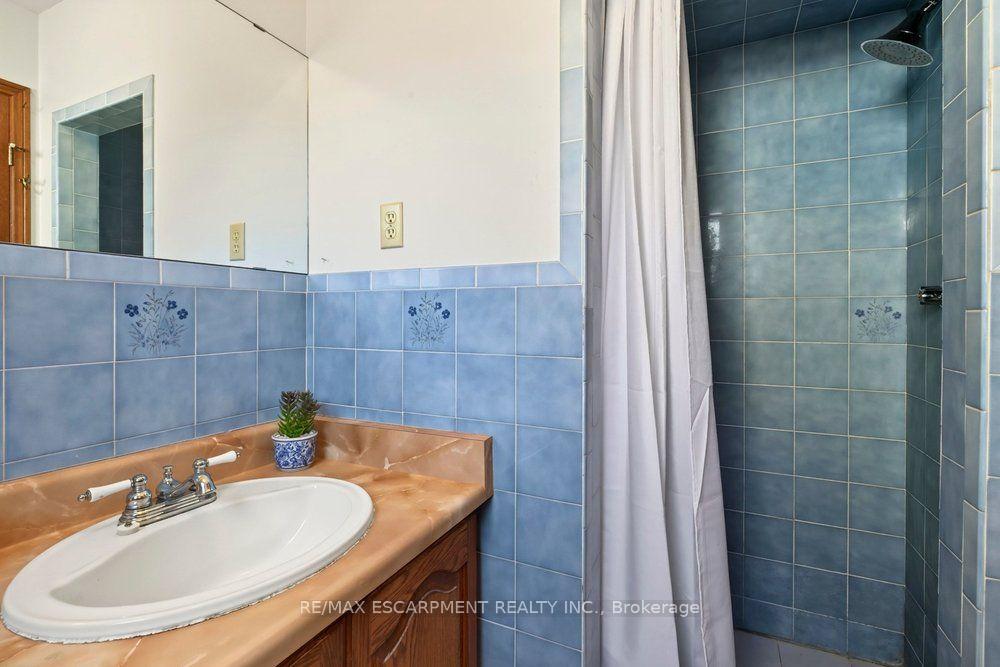 Photo 34 of 118 Pottruff Road S, Hamilton, Kentley — HOMEH