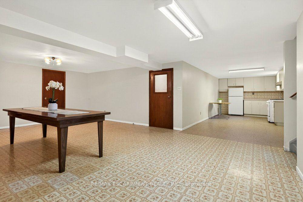 Photo 37 of 118 Pottruff Road S, Hamilton, Kentley — HOMEH