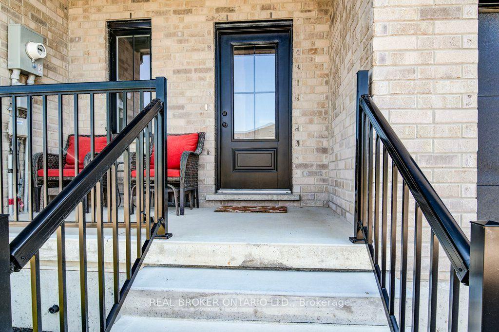Photo 6 of 654 Wray Avenue S, North Perth, Listowel — HOMEH