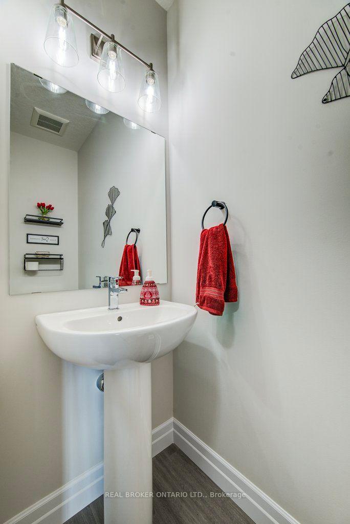Photo 11 of 654 Wray Avenue S, North Perth, Listowel — HOMEH