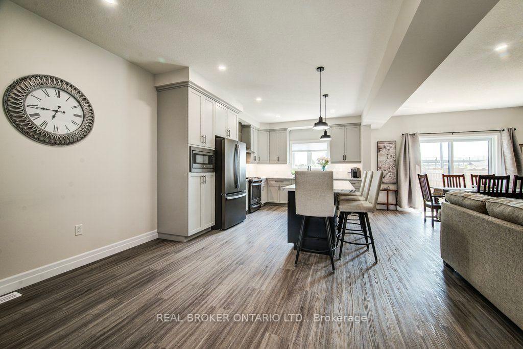 Photo 12 of 654 Wray Avenue S, North Perth, Listowel — HOMEH