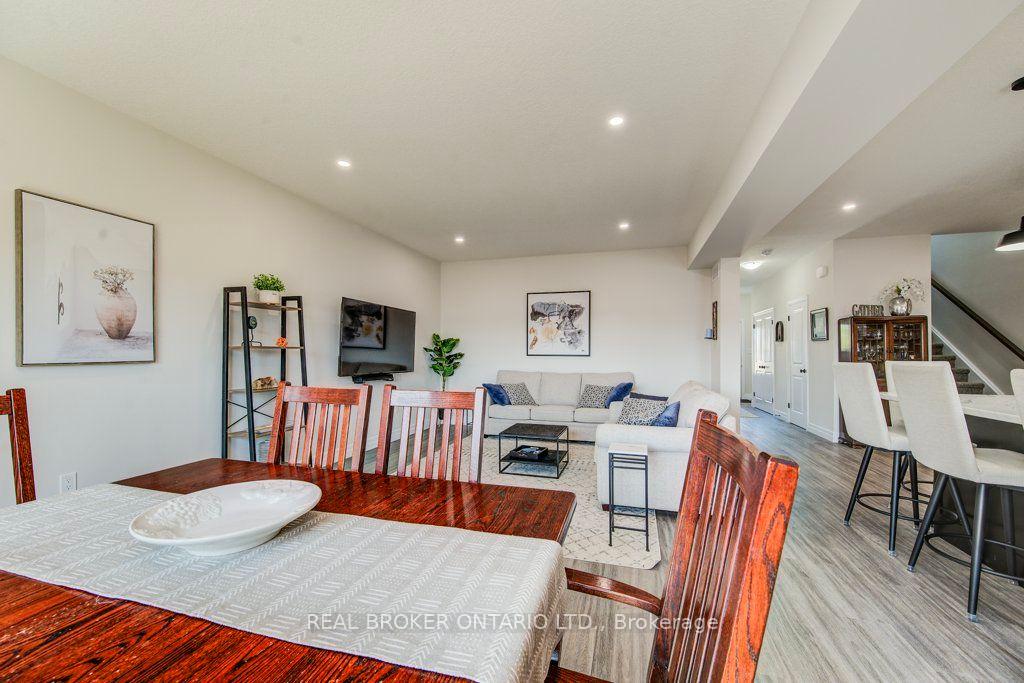 Photo 18 of 654 Wray Avenue S, North Perth, Listowel — HOMEH