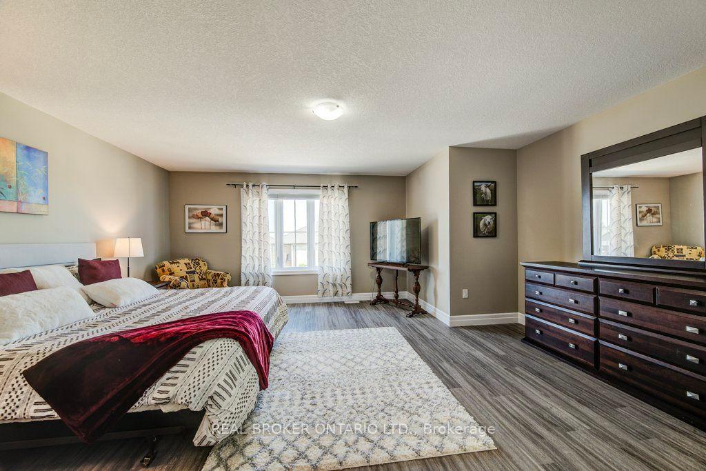 Photo 26 of 654 Wray Avenue S, North Perth, Listowel — HOMEH